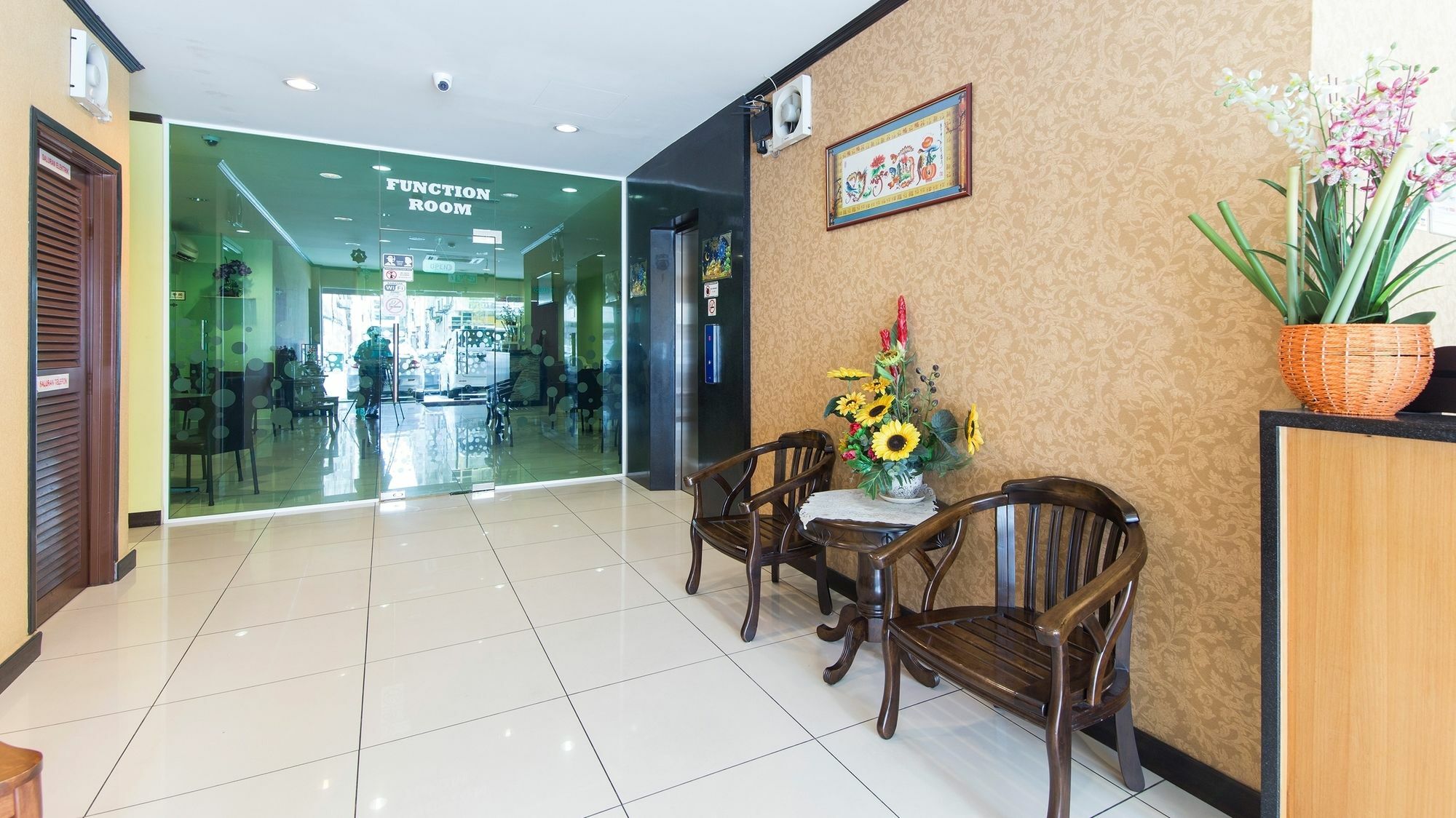 Zen Rooms Twin Hotel Kuala Lumpur Exterior photo